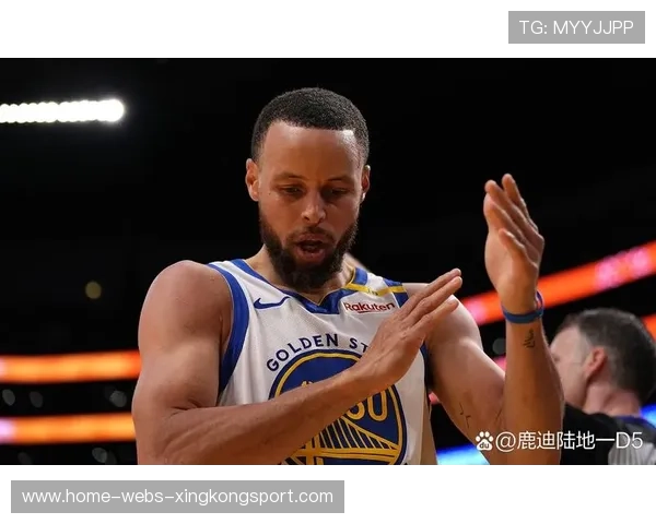 库里回撤一步,金州勇士再次拉开比分 库里回撤一步,金州勇士再次拉开比分